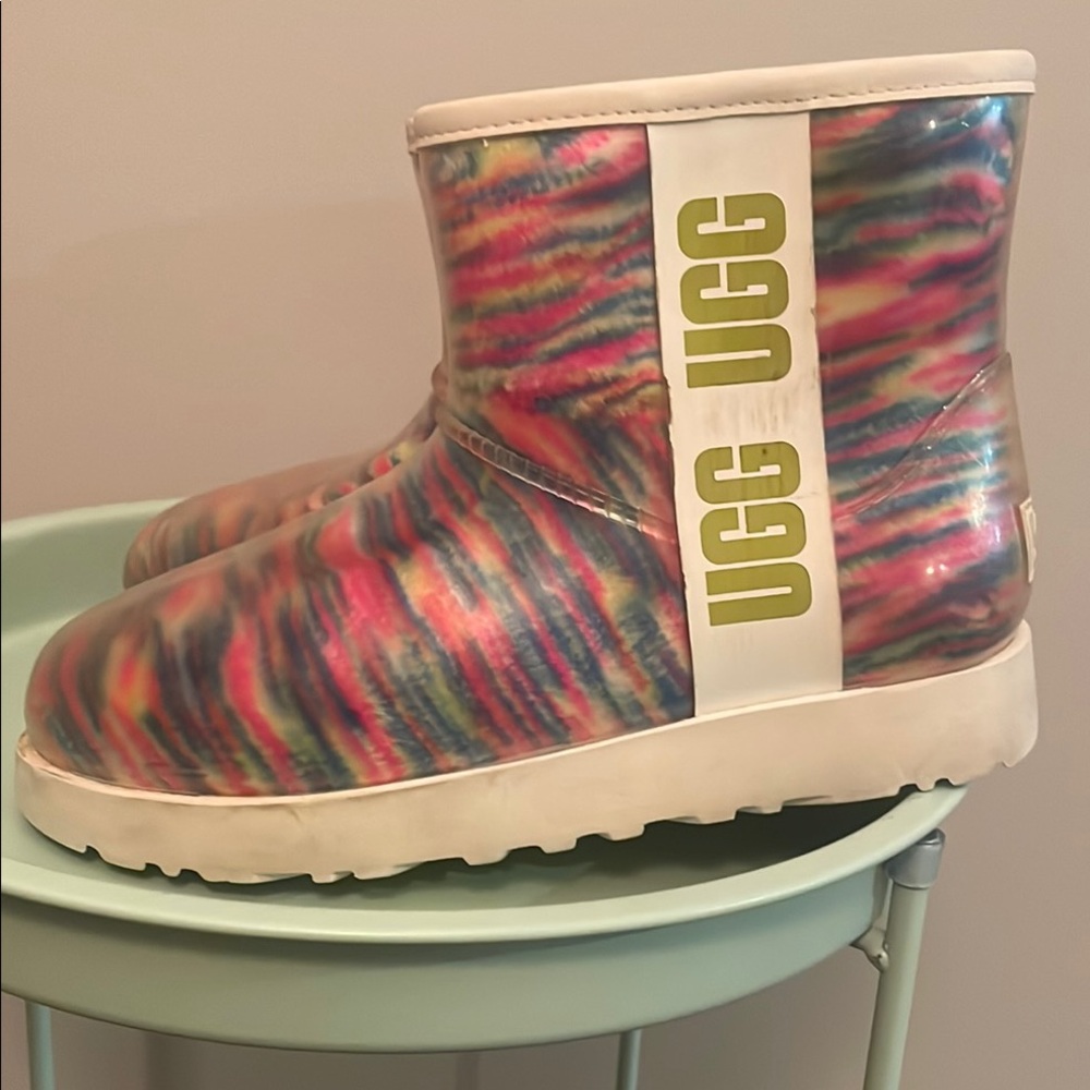 UGG Kids Multicolor Striped Boots